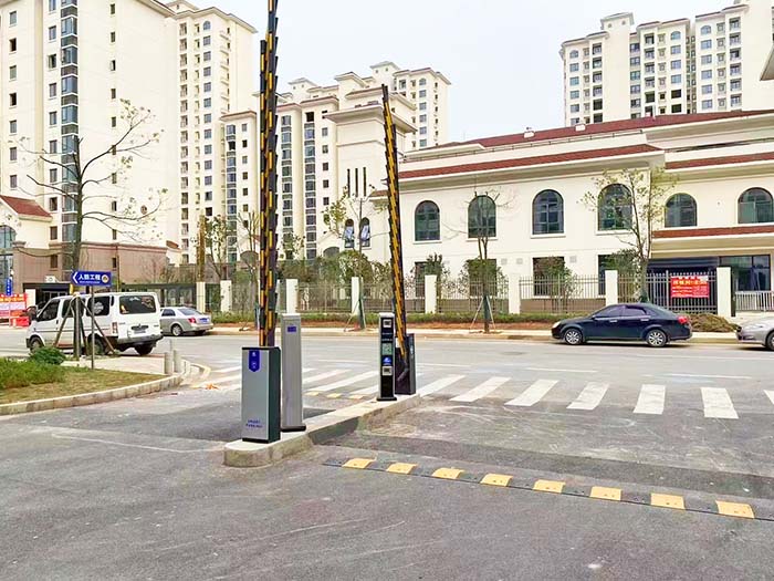 小區(qū)車牌識(shí)別系統(tǒng)