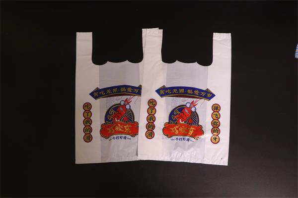 濟(jì)南塑料袋在設(shè)計(jì)的時(shí)候需要滿足消費(fèi)者的哪些要求？